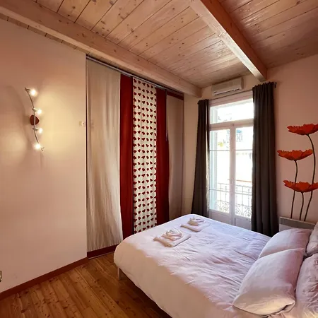 Maison Re- In The Center Of * 芒通